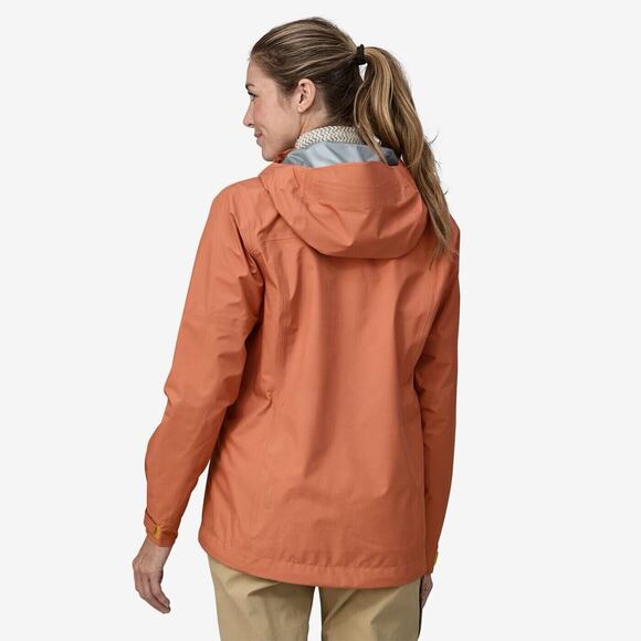 ❗️$240 PATAGONIA wmns waterproof jacket❗️ - Picture 3 of 3